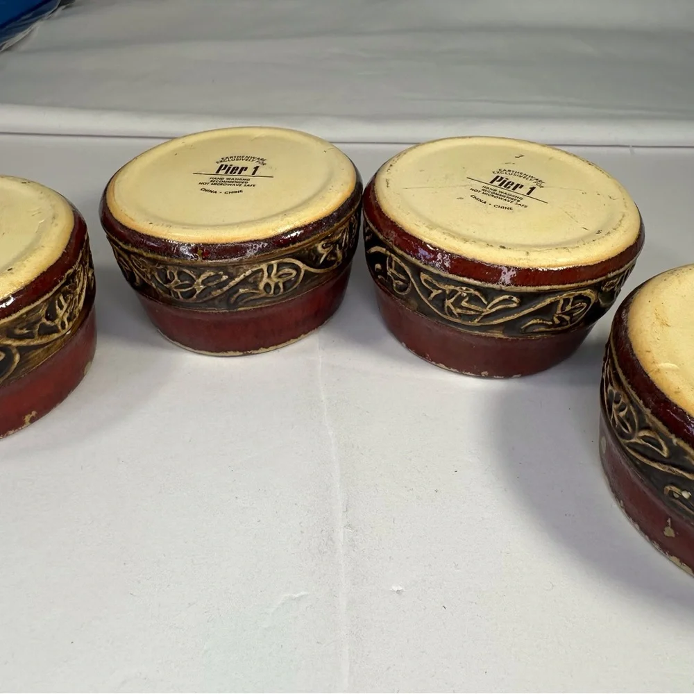 Pier 1 Celtic design tea/espresso/Yunomi cups
